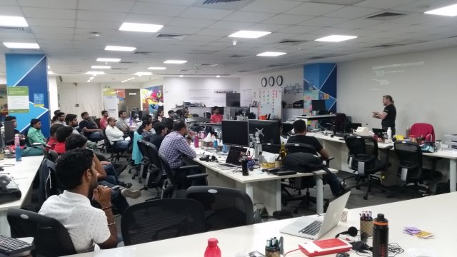 Expert Talks Pune: Go vs Java